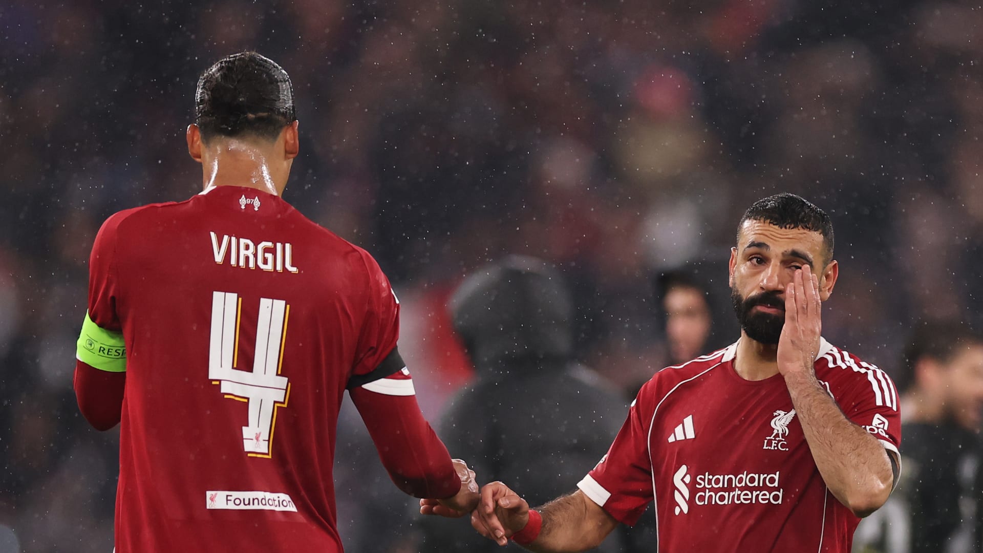 فان دايك يعبر عن صعوبة تعويض رحيل محمد صلاح من ليفربول: “لا شيء يدوم”