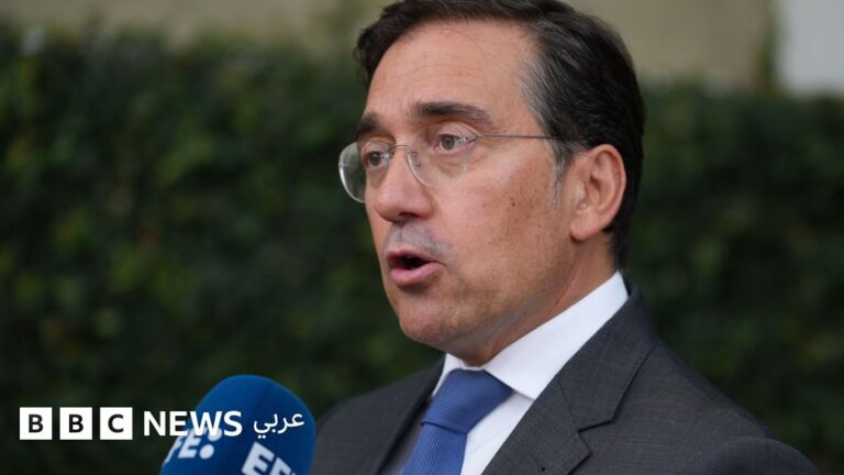 إسبانيا تفرض إجراءات تفتيش على القادمين من إيطاليا وسط تفاقم التوتر بسبب أزمة الهجرة