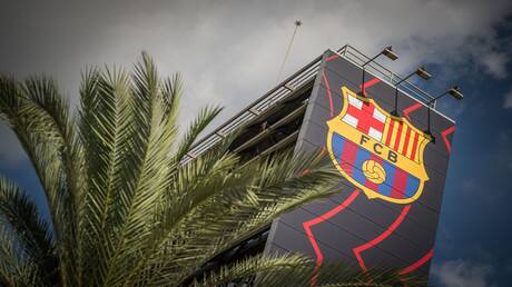 برشلونة يعزز هجومه بصفقة ثالثة في الصيف