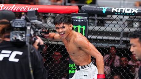 المقاتل الإندونيسي بلال حسن يهزم نيلسون روخاس بالضربة القاضية في بطولة UFC شنغهاي