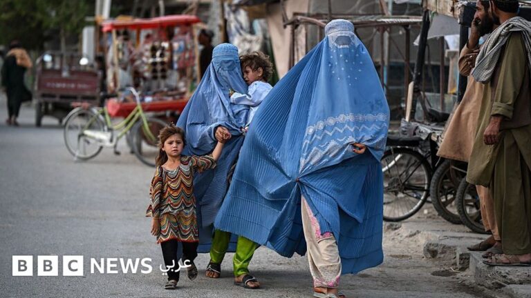 بعد خمس سنوات من حكم طالبان: أصوات أفغانيات تكشف معاناة فقدان الهوية والآمال