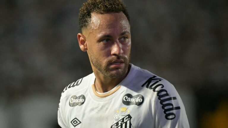 نيمار أول لاعب يتعرض لعقوبة التوقف الدقيقة الواحدة طبقًا لقاعدة جديدة بمكافحة إضاعة الوقت في الدوري البرازيلي