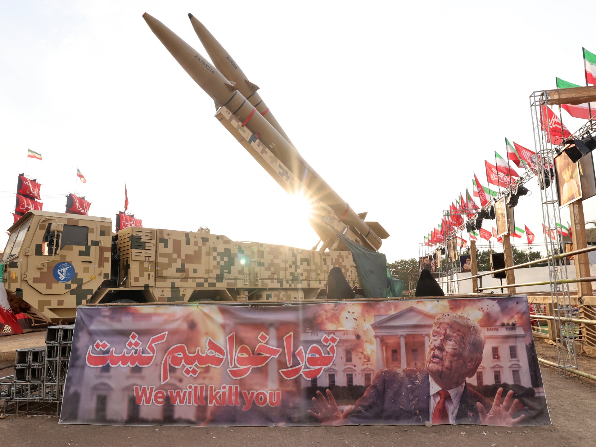 خطابان متباينان في إيران حول مضيق هرمز: هل الحوار أم القوة هو الخيار؟