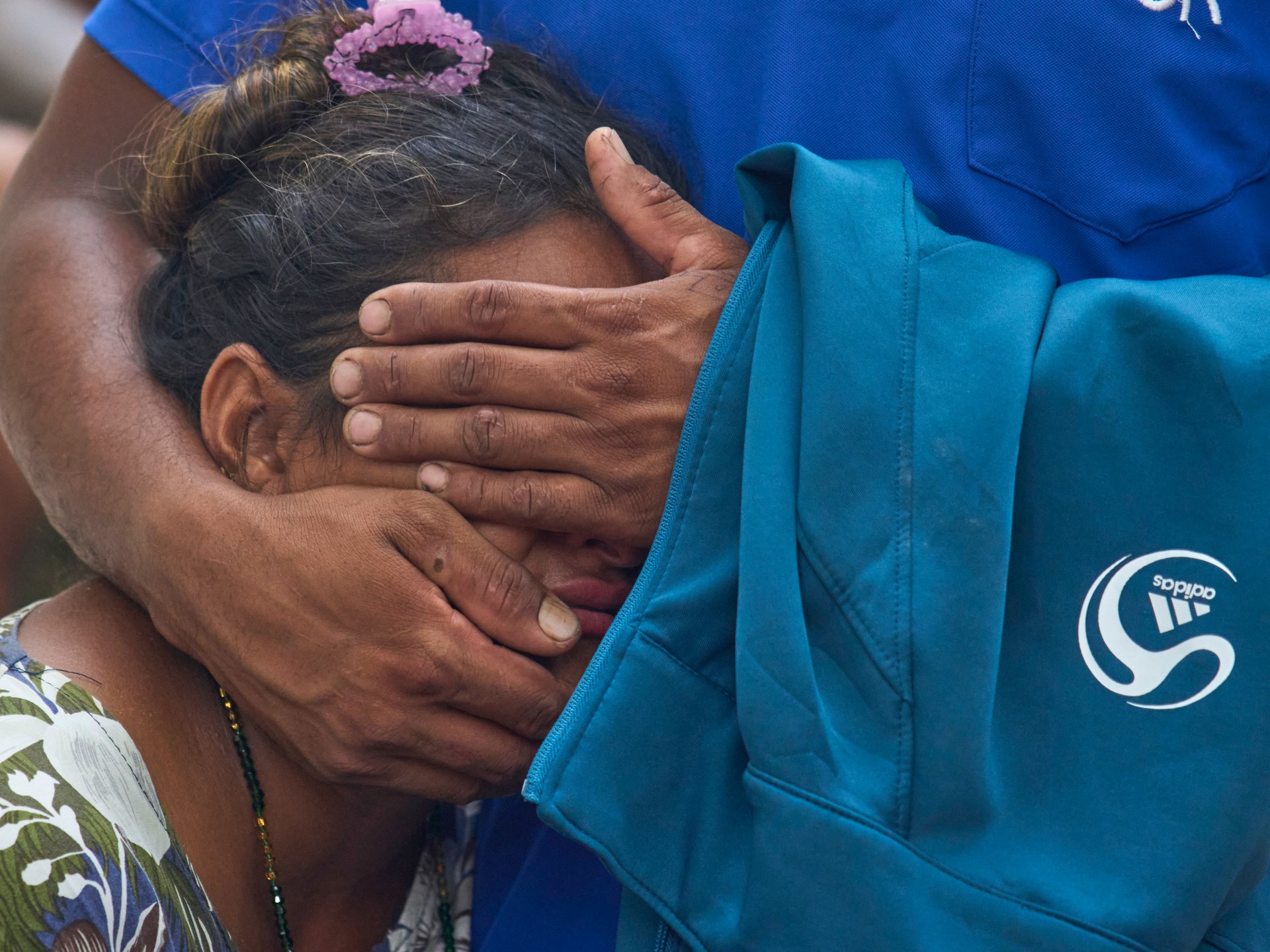 فيضانات مدمرة في جبال الهيمالايا تعلن مقتل 160 شخصًا ولا تزال عمليات البحث مستمرة
