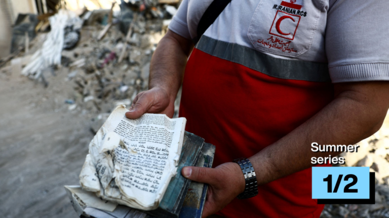 تدمير كنيس رافي نيا في طهران جراء غارة جوية إسرائيلية: حرب على المجتمع اليهودي الإيراني (2/1)