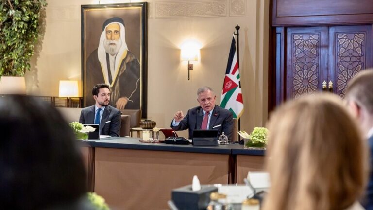 ملك الأردن يؤكد ضرورة تحقيق تهدئة شاملة وأمن الدول العربية في الشرق الأوسط