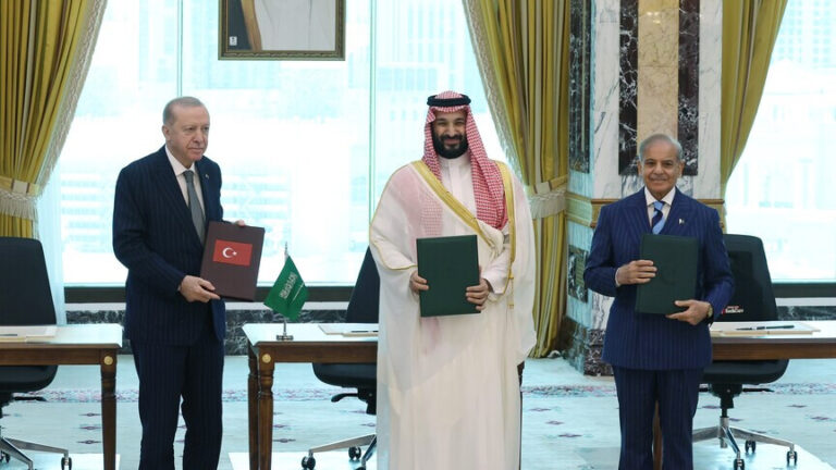 أردوغان يصف “اتفاق مكة الدفاعي” بالخطوة الاستراتيجية لتعزيز الأمن الإقليمي بدون استهداف أي دولة