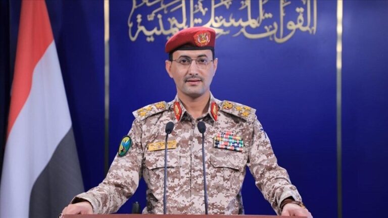 الحوثيون يعلنون استهداف مواقع عسكرية في مأرب والمخا ويزعمون سقوط قتلى وجرحى