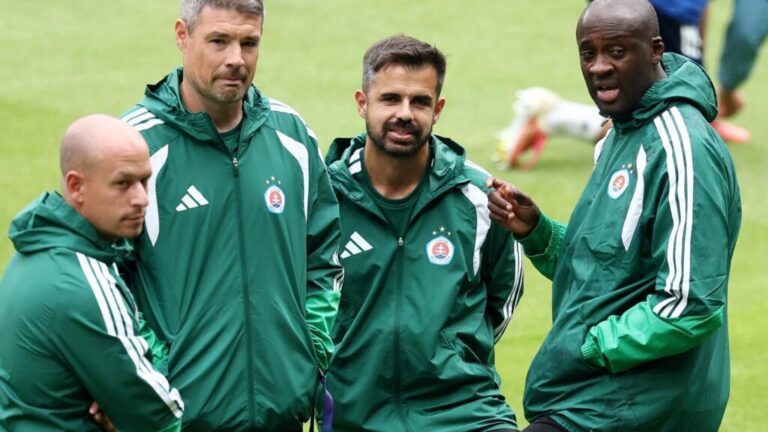 يايا توريه أول مدرب أفريقي يقود فريقا في دوري أبطال أوروبا