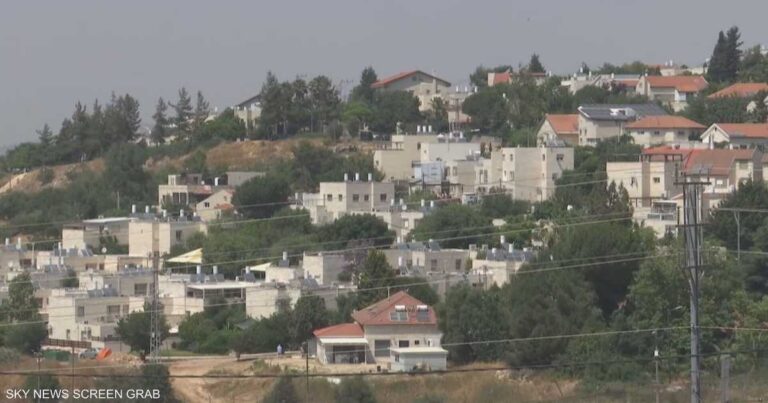 منظمة بتسيلم تتهم إسرائيل بالسعي إلى “محو” الوجود الفلسطيني في الضفة الغربية