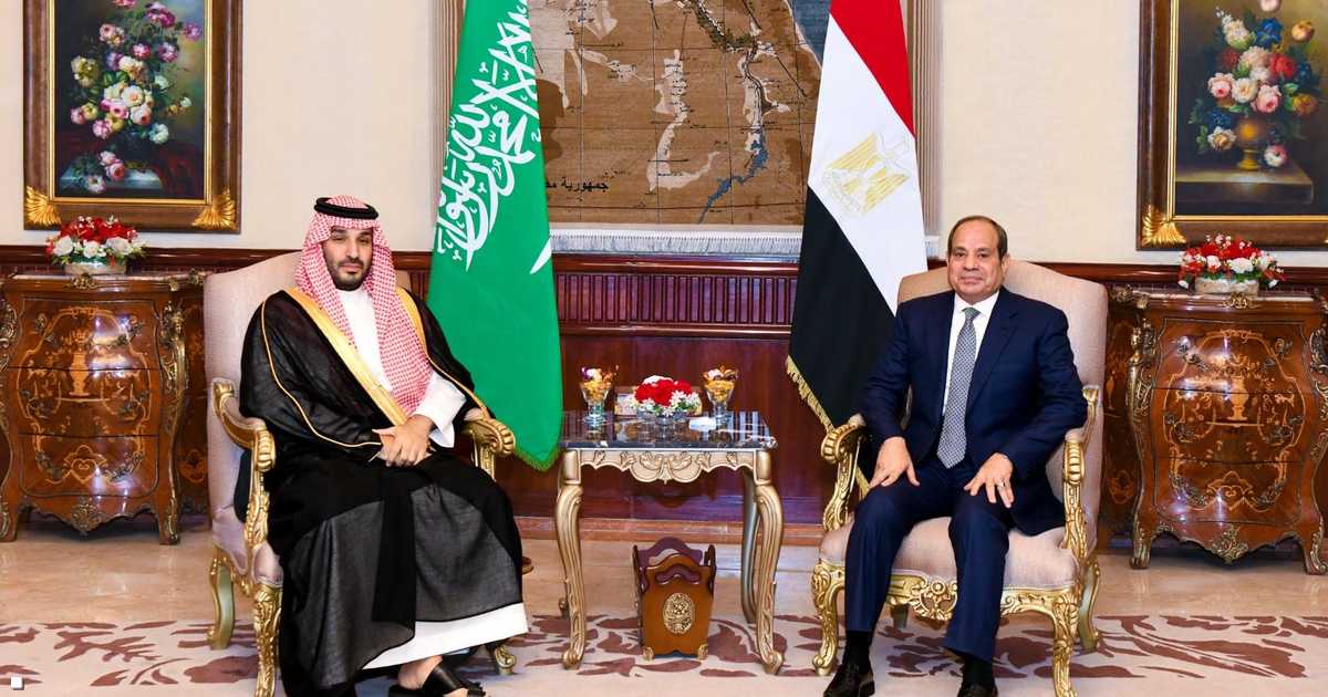السيسي وبن سلمان يؤكدان على ضمان حرية الملاحة في هرمز وباب المندب