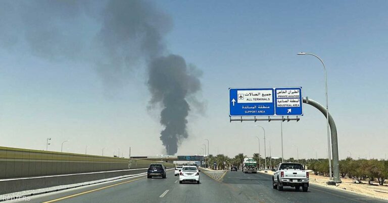اضطراب كبير في مطار الملك خالد بالرياض بعد تصاعد دخان ونيران قرب الموقع