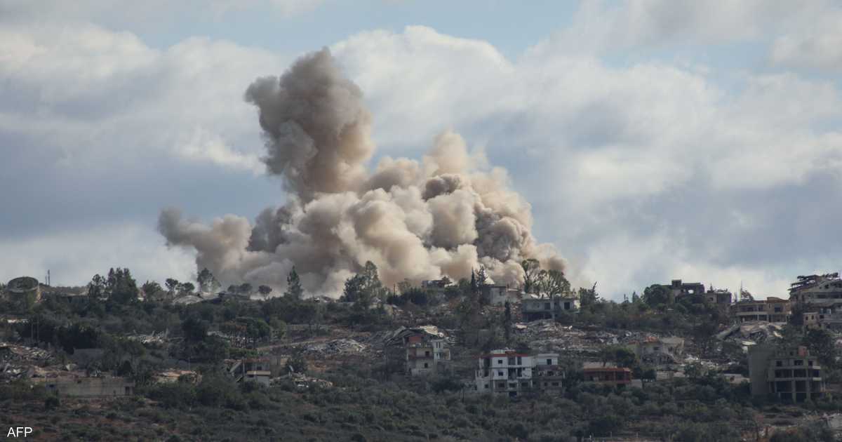 الجيش الإسرائيلي يقصف مواقع حزب الله جنوب لبنان رداً على هجوم بمسيرة مفخخة