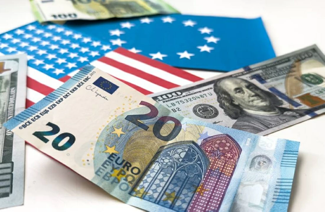 ديون عملاقة تحيط بأمريكا وأوروبا.. فرنسا في قلب التحديات المالية الأوروبية