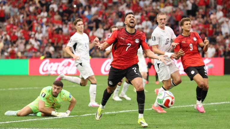 تريزيجيه يغيب عن منتخب مصر بسبب تمزق في العضلة الخلفية
