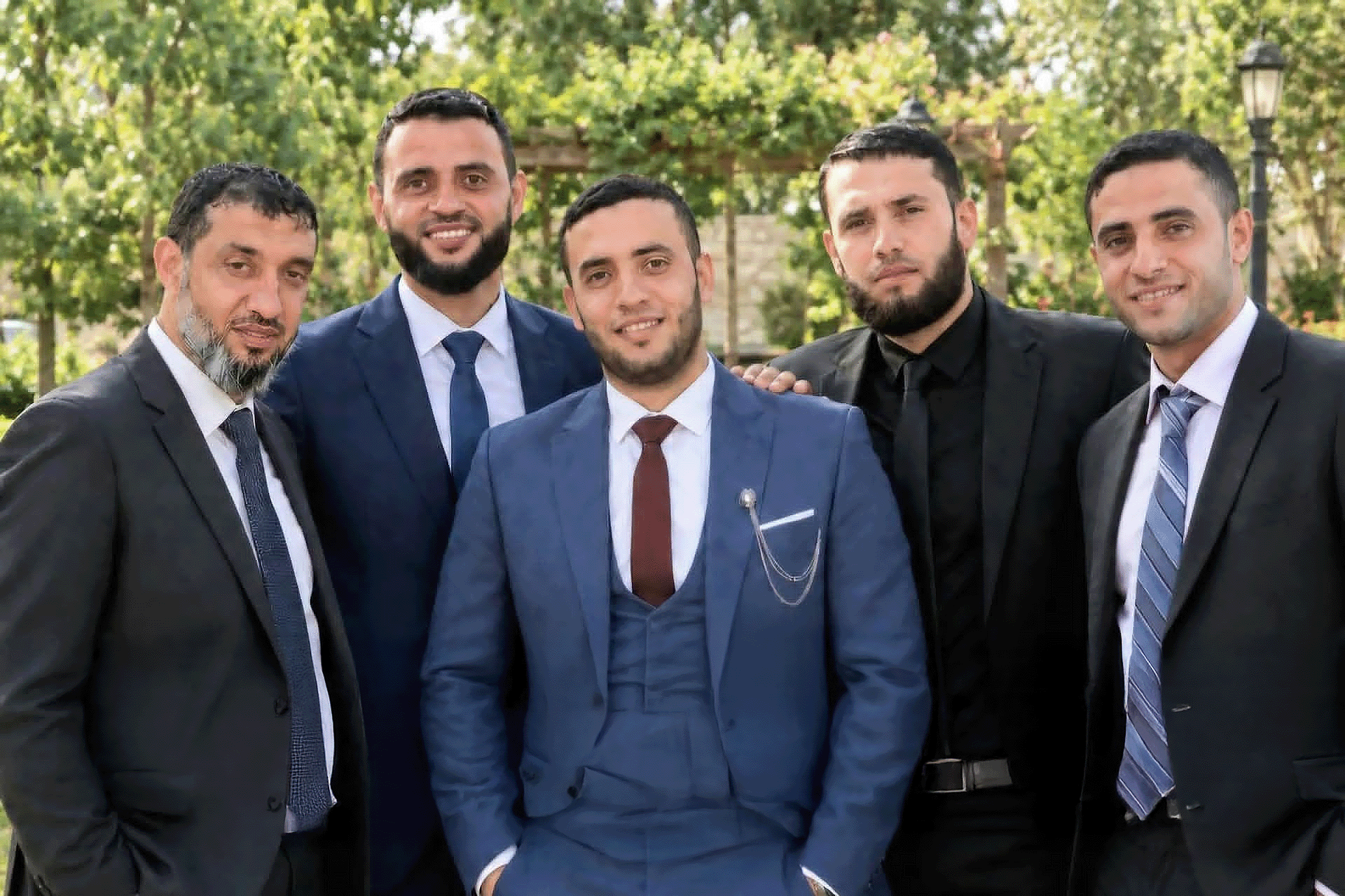 استشهاد الفلسطيني إبراهيم محسن بصاروخ إسرائيلي وهو يزور قبر أخيه في قطاع غزة