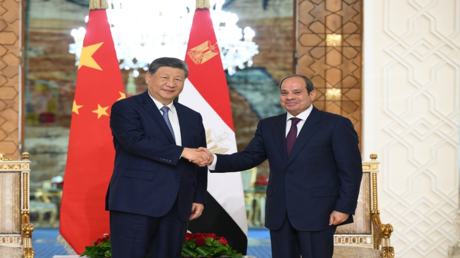 مصر والصين توقعان 20 وثيقة تعاون تضم مجمعاً صناعياً لإطارات السيارات باستثمارات 2 مليار دولار