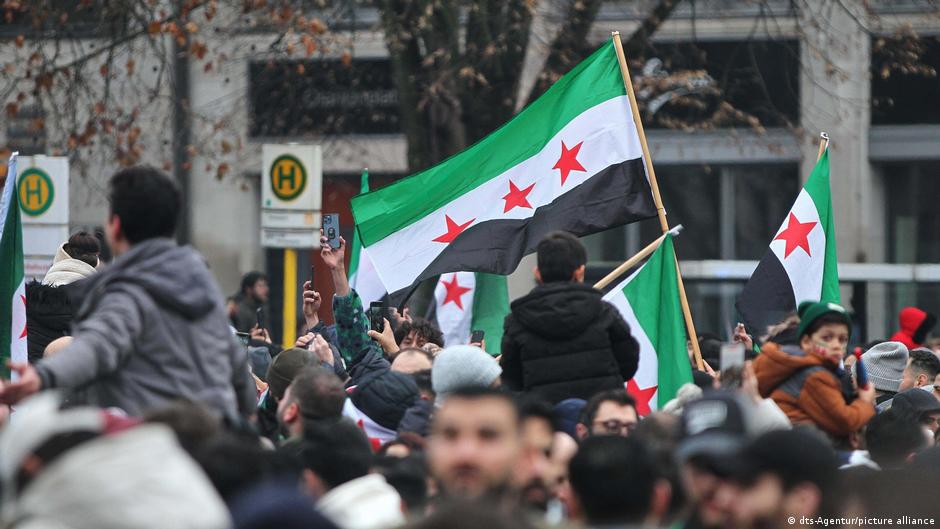صحيفة سويسرية: خطة ألمانية لترحيل نصف مليون سوري بعد انتخابات سبتمبر 2026