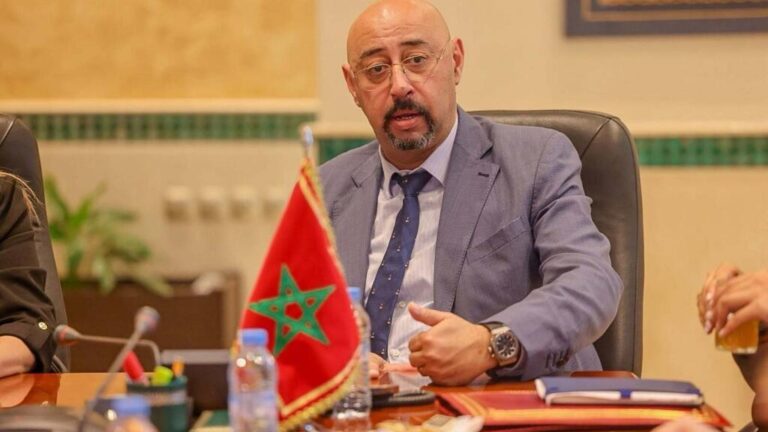 توقيف عمدة طنجة منير الليموري في مطار ابن بطوطة الدولي على خلفية شبهات تزوير انتخابي