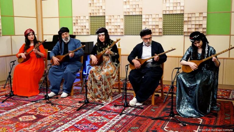 معهد التراث الكردي: شباب يحيون الكنوز الثقافية الكردية في العصر الرقمي