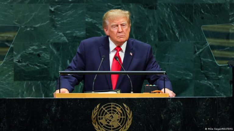 ترامب يتوعد أمام الأمم المتحدة بـ”إبادة” إيران إذا لم يتم التوصل لاتفاق ينهي الحرب