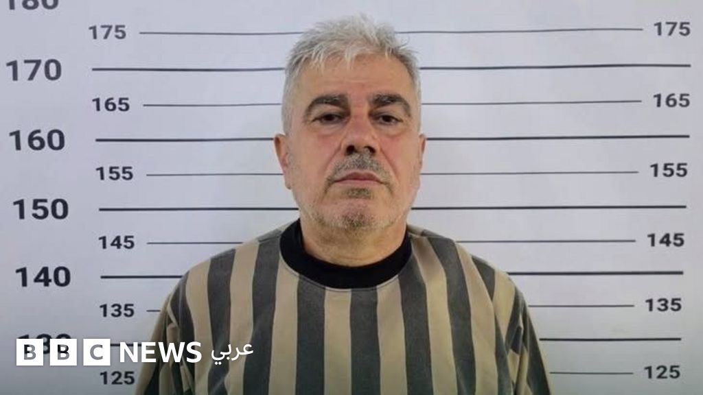 السلطات السورية توقف لواءً سابقاً في الحرس الجمهوري وتقتل 11 في انفجار بموقع عسكري بدير الزور