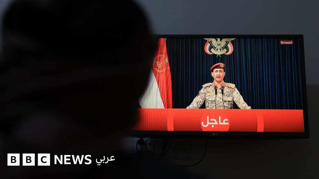 الحوثيون يعلنون استهداف قاعدة عسكرية وأرامكو في السعودية وسط تحليق التوترات واللقاءات الأمريكية