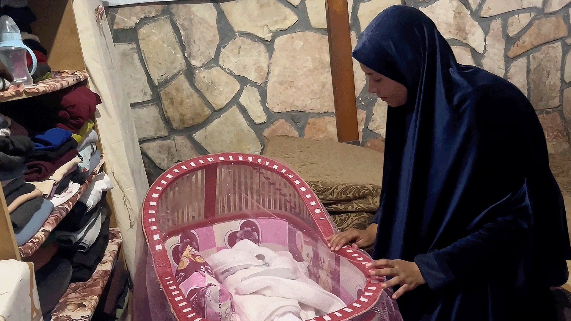 مواليد غزة بين خيام النزوح.. ظروف صعبة وصحة مهددة