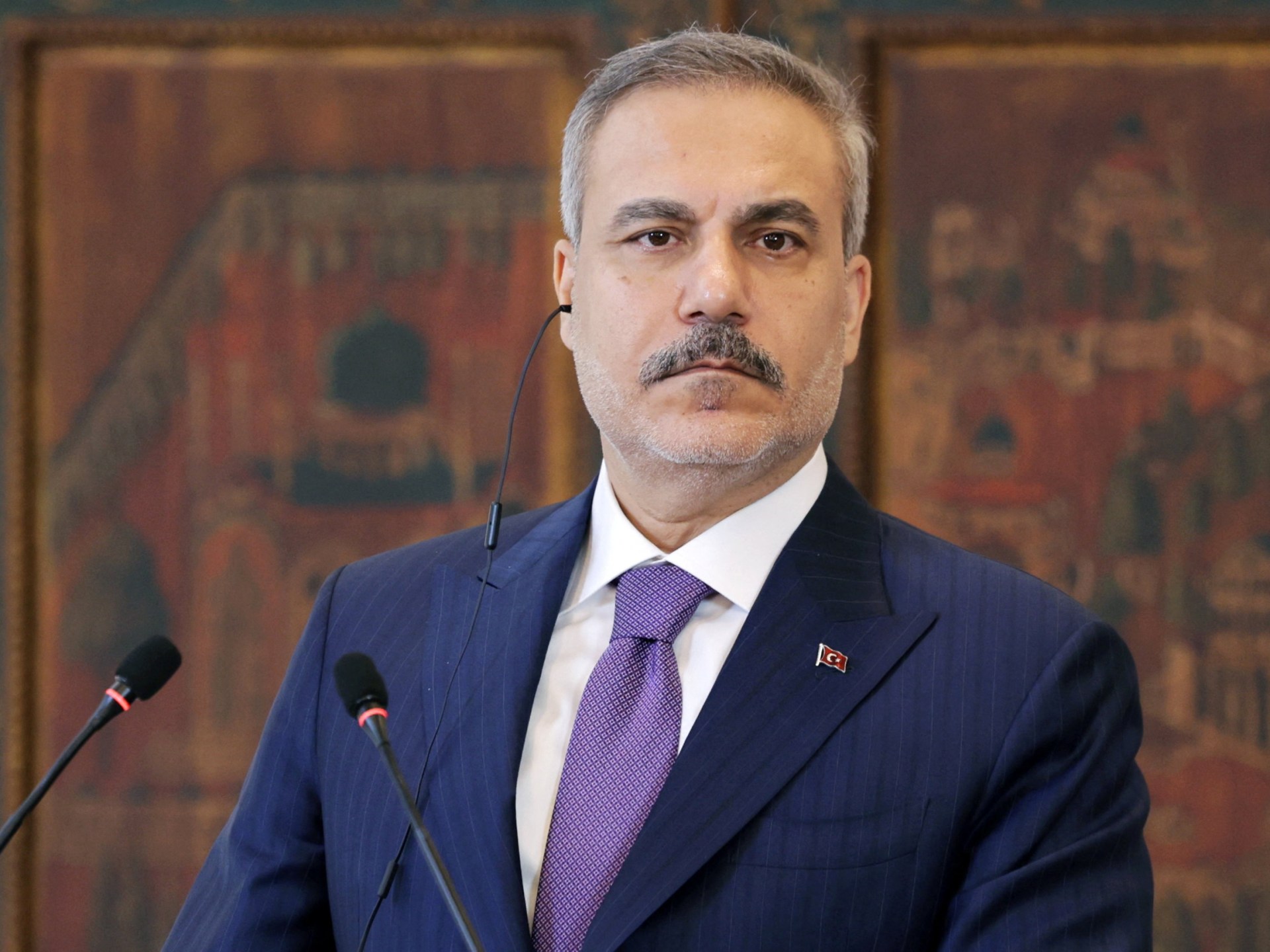 فيدان يدافع بقوة عن اتفاقية مكة للدفاع المشترك في مواجهة التشكيك الأمريكي