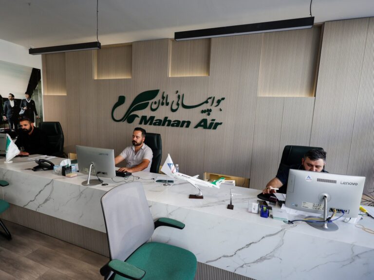 الولايات المتحدة تضغط على شركاء إيران بين العقوبات والتعامل التجاري مع طهران