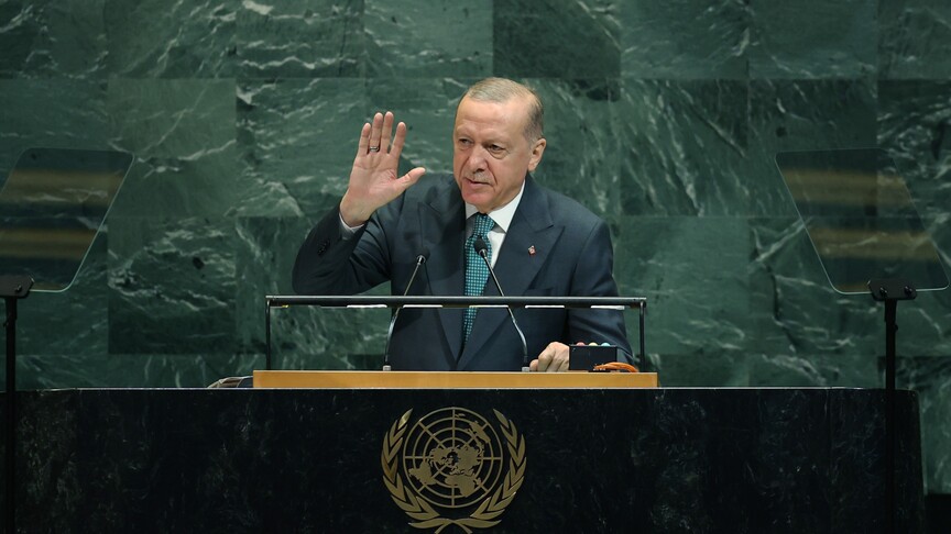 الرئيس أردوغان يخاطب الجمعية العامة للأمم المتحدة للمرة السادسة عشرة ويبرز مواقف تركيا تجاه قضايا دولية وإقليمية