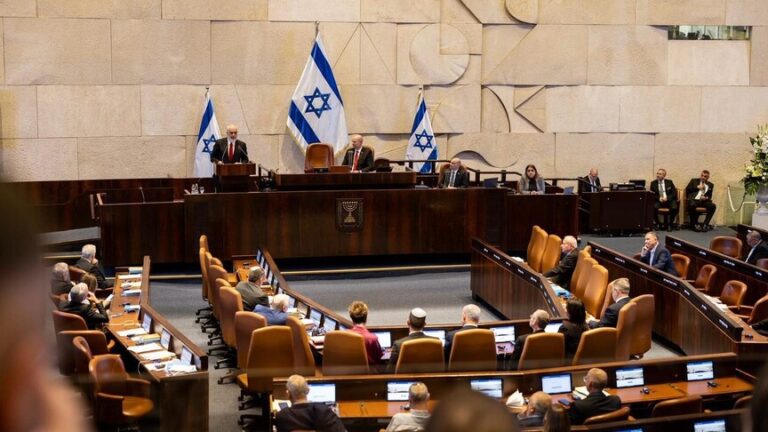 لجنة الانتخابات الإسرائيلية تستبعد القوائم العربية من سباق الكنيست وسط جدل سياسي واسع