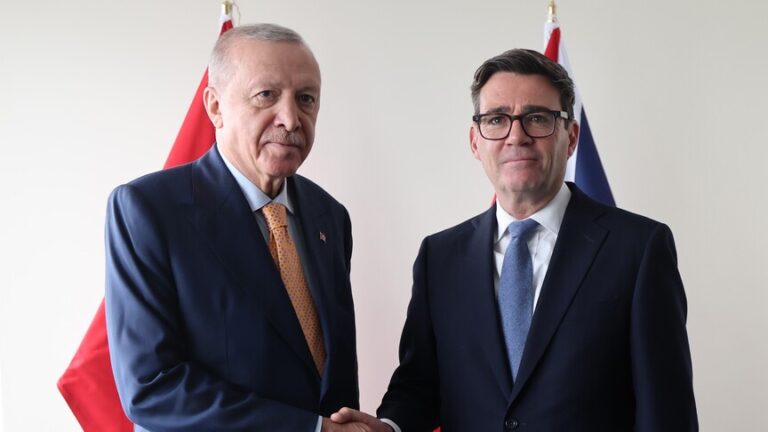 أردوغان وبورنهام يبحثان تعزيز التعاون وملفات إقليمية خلال الأمم المتحدة