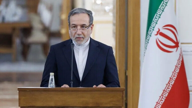 إيران تنتظر رد أمريكا على مقترحاتها عبر قطر بشأن مضيق هرمز