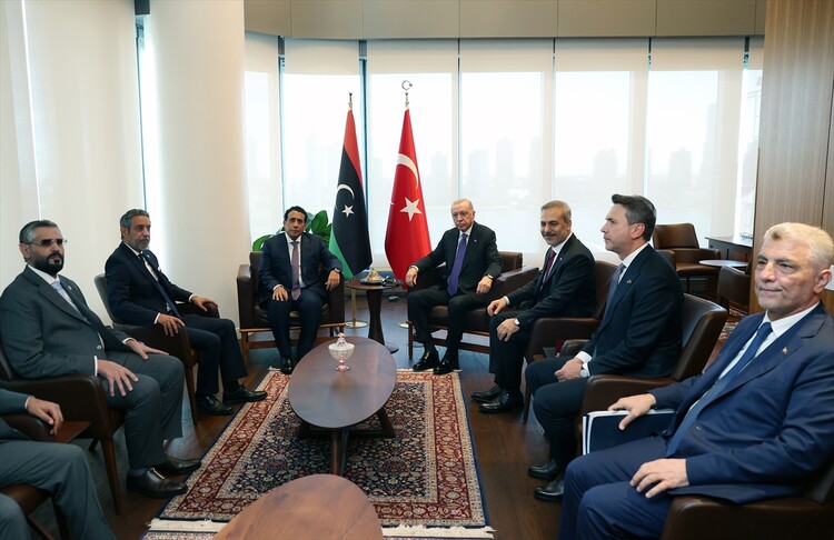 أردوغان يؤكد دعم تركيا الكامل لمصلحة ليبيا خلال لقائه محمد المنفي في نيويورك