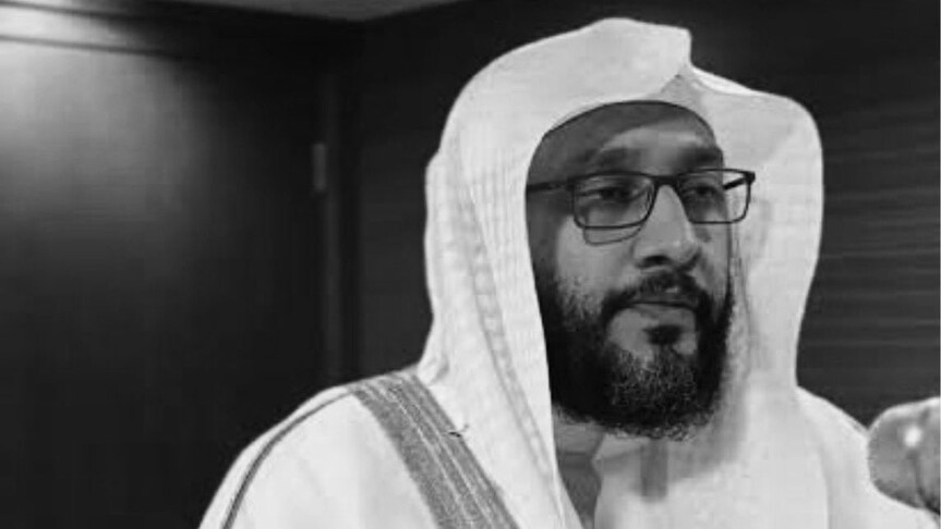 وفاة مؤذن الحرم المكي الشيخ إبراهيم المدني صاحب أذان الفجر والتكبيرات