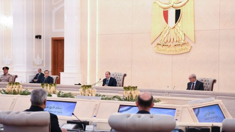 الرئيس السيسي يكشف عن خسائر قناة السويس ويؤكد استمرار محاولات تهجير غزة