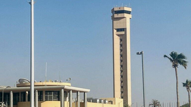 مستشار رئيس الإمارات يدعو لإحياء العمل الخليجي المشترك في الأمن والدفاع بعد سلسلة هجمات على السعودية