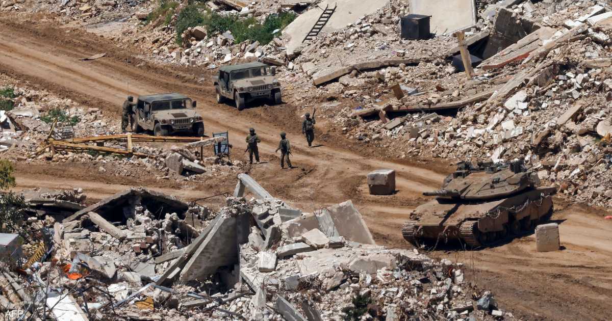 إصابة ضابط وجندي إسرائيليين في حادث غامض بجنوب لبنان وفتح تحقيق رسمي