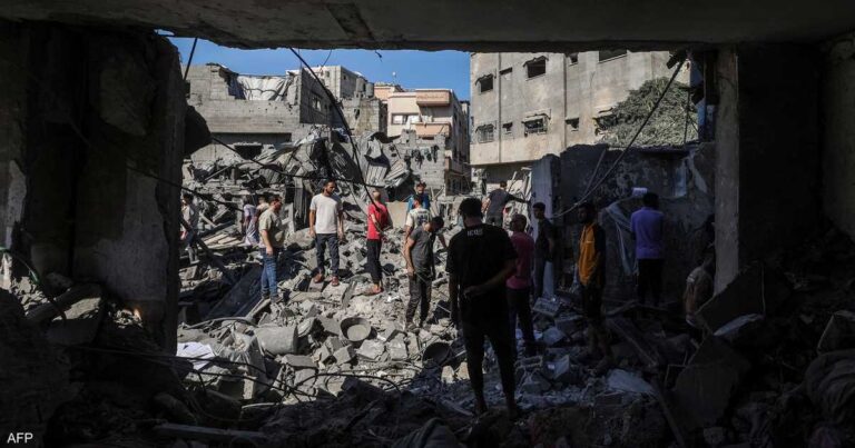 مقتل 5 فلسطينيين بينهم نساء في غارة جوية إسرائيلية على غرب غزة