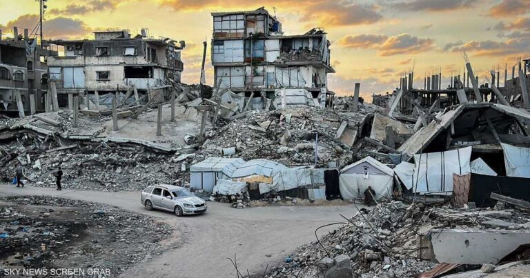 غزة بعد 3 سنوات من الحرب: كيف تغيرت تفاصيل الحياة اليومية من السكن والعمل إلى النزوح؟