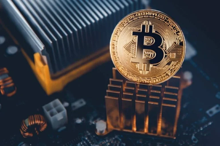 من الطاقة الكهربائية إلى العملات الرقمية: كيف أثرت الحرب والأزمات على طفرة تعدين البيتكوين العالمية