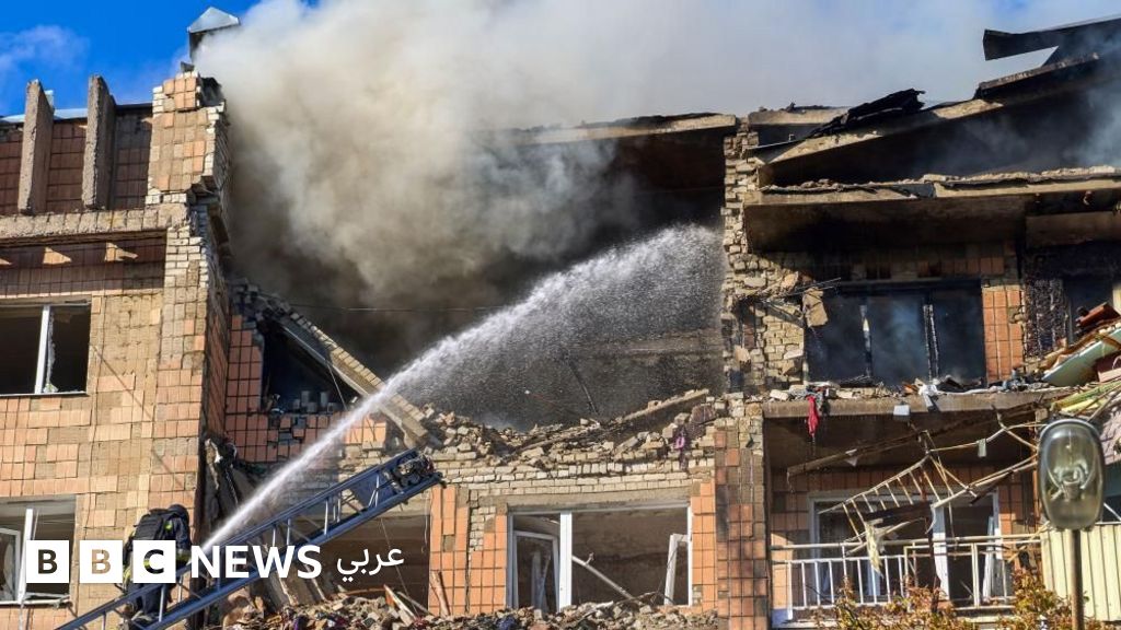 زيلنسكي يتهم روسيا باستئناف هجماتها على منشآت الطاقة رغم إعلان ترامب وقف إطلاق النار
