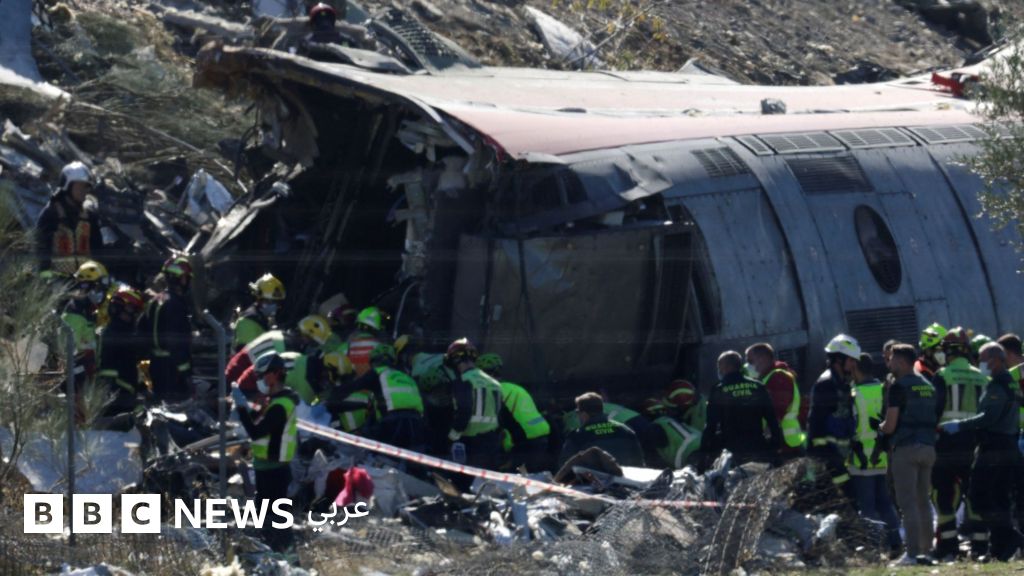 ارتفاع حصيلة ضحايا تصادم قطارين فائقين السرعة جنوب مدريد إلى 68 قتيلاً