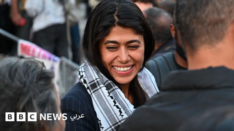 رئيسة البرلمان الأوروبي تأمر بالتحقيق في نزع علمي إسرائيل وأوروبا من قبل نائبة فرنسية خلال معرض تذكاري