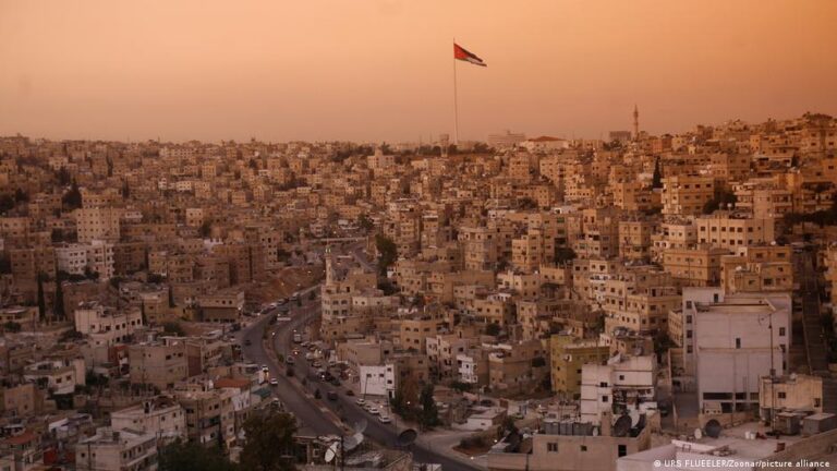 مجزرة وإصابات خطيرة في إطلاق نار خلال تشييع جنازة في كنيسة الكرك الأردنية
