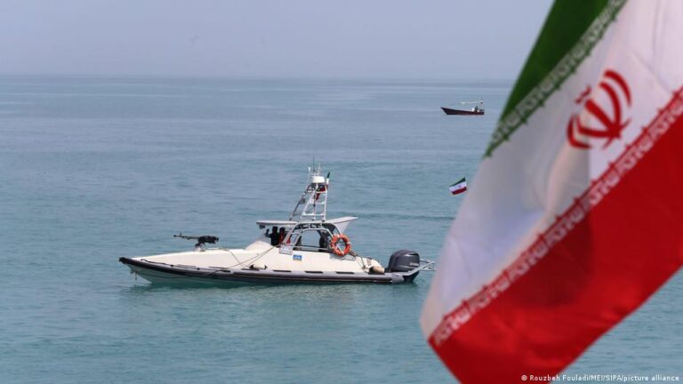 إيران تهدد بضرب كابلات الإنترنت في الخليج في حال تعرضها لهجوم أمريكي جديد