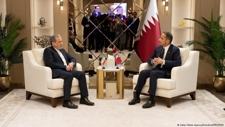 تقرير: عودة الوسطاء القطريين إلى طهران بتنسيق مع واشنطن amid توترات إقليمية متصاعدة