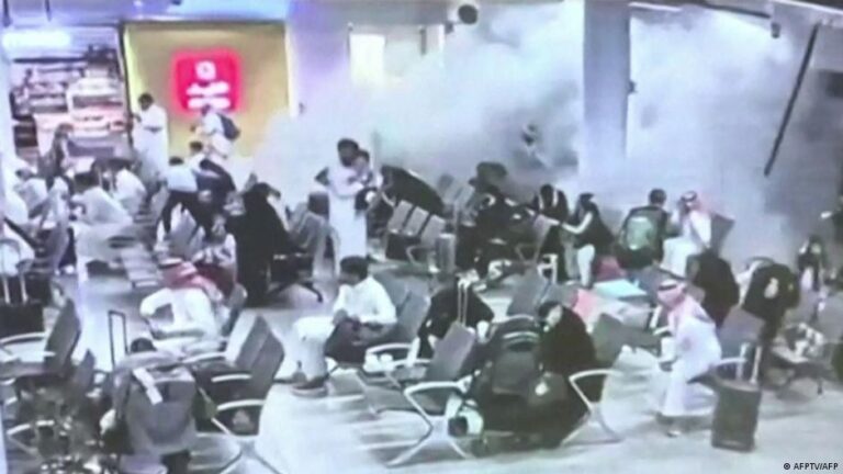 وزراء خارجية مجلس التعاون الخليجي يحملون إيران مسؤولية اعتداءات الصواريخ والطائرات المسيرة