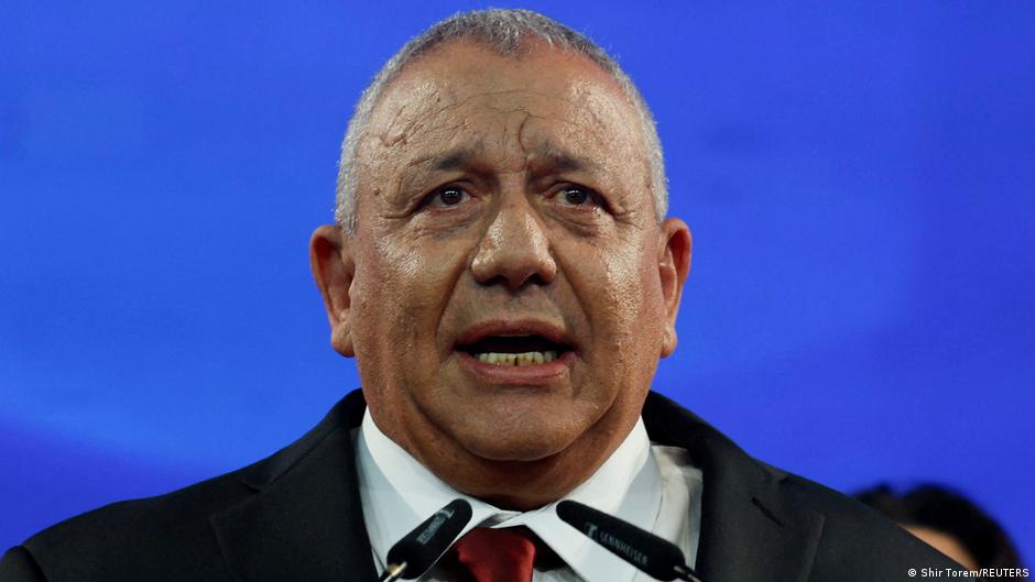 آيزنكوت يتهم نتنياهو بمحاولة نزع شرعية نتائج الانتخابات الإسرائيلية وسط اتهامات بالأحزاب العربية